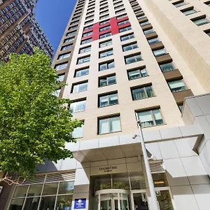 Doubletree By Hilton Times Square South Hotel